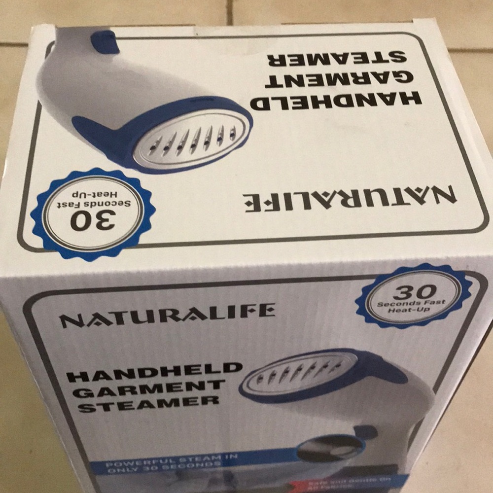 Garment steamer - Picture 3 of 3